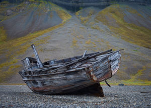 Shipwreck in Skansbukta