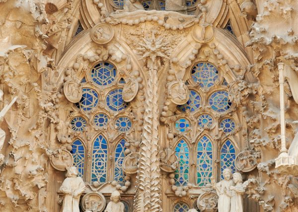 Teil der Geburtsfassade der Sagrada Familia